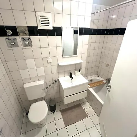 Moderne In Mit Balkon, Wehome Komfort *