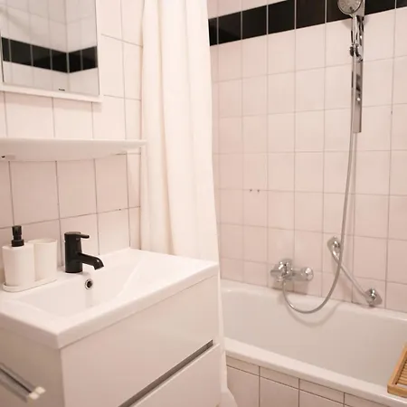 Moderne In Mit Balkon, Wehome Komfort * Leimen (Baden)