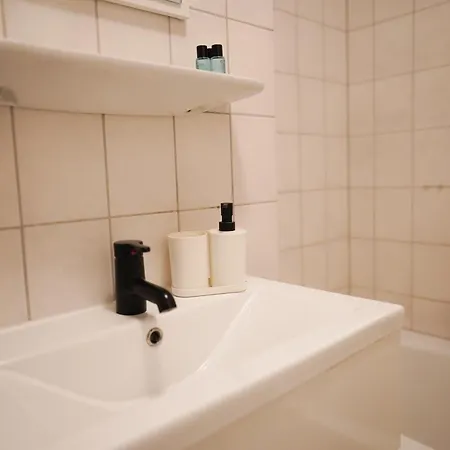 Moderne In Mit Balkon, Wehome Komfort Apartment *