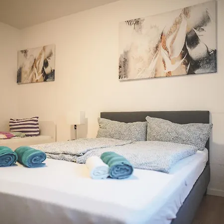 Moderne In Mit Balkon, Wehome Komfort