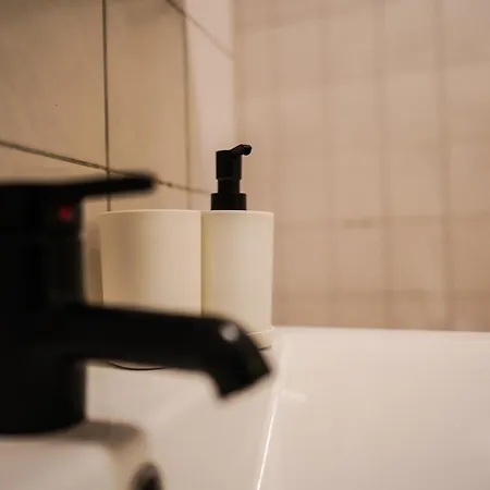 Moderne In Mit Balkon, Wehome Komfort Appartement