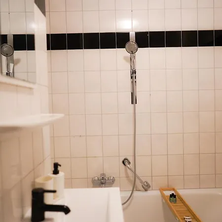 Moderne In Mit Balkon, Wehome Komfort * Leimen (Baden)